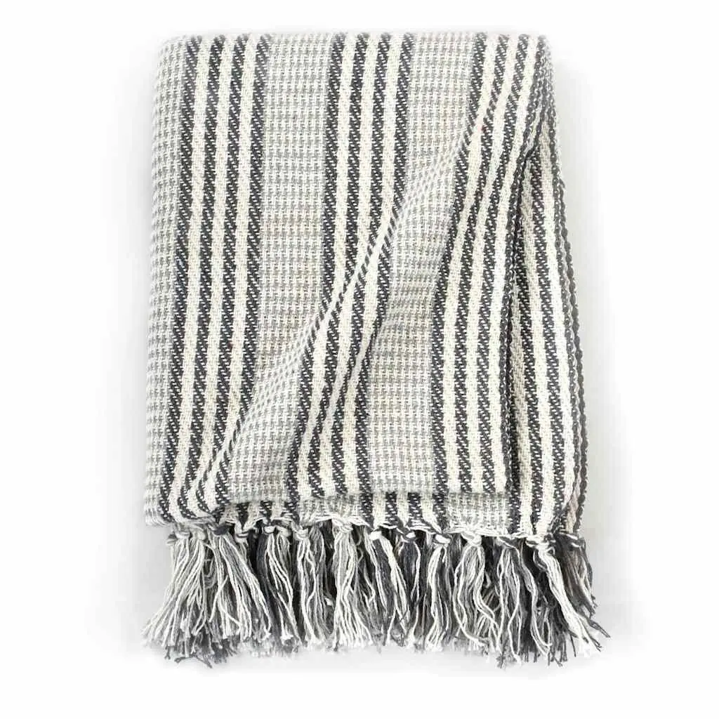 Cotton Throw Blanket 220x250 cm Grey White Striped Soft Plaid Tassel Sofa Bed