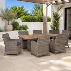 7 Piece Outdoor Dining Set: Dimensions and Features Listed