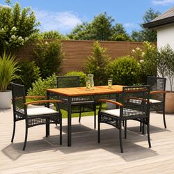 5 Piece Outdoor Dining Set: Specifications and Features