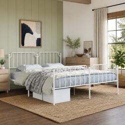 King Size Metal Bed Frame: 183 x 203 cm, White