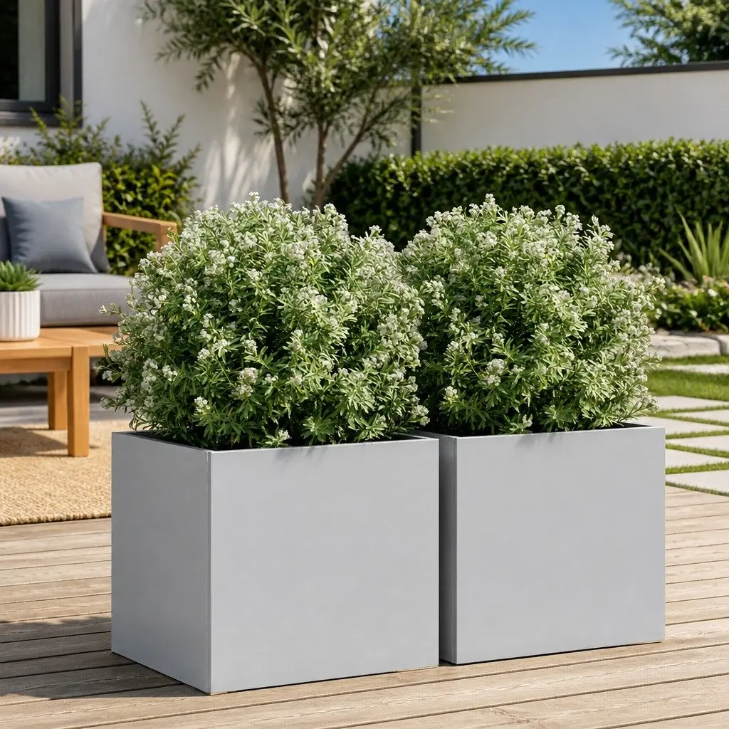 2 Silver Garden Planters, 32x30x29 cm