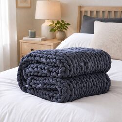 Chunky Knit Weighted Blanket Specifications and Features