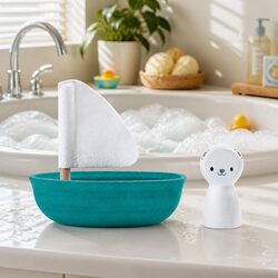 Bath Time Sailing Boat Toy - 12 cm x 8.8 cm x 10.1 cm