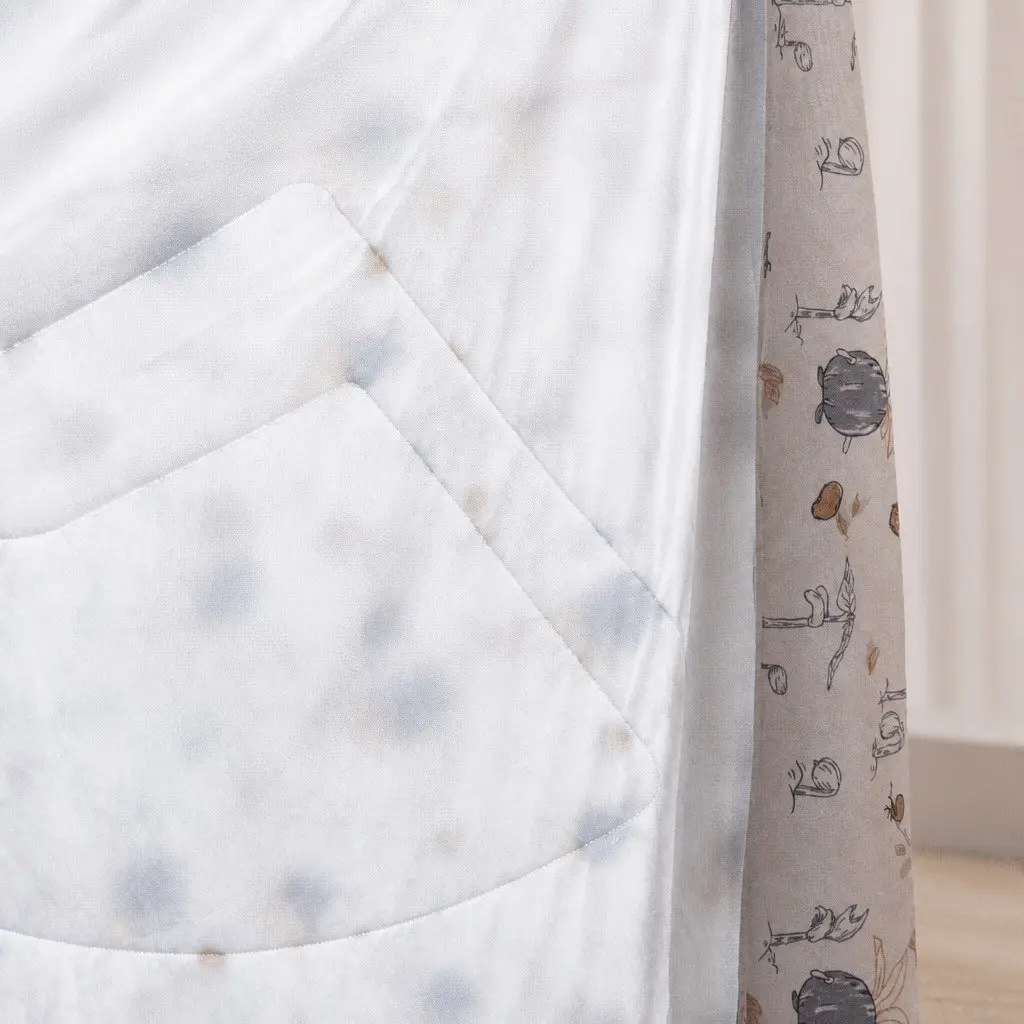 Cooling Comforter Blanket for Kids 120x150cm Moisture-Wicking Soft Sleep Cover