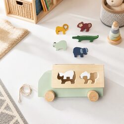 Wooden Animal Truck Pull Along Toy with 5 Animals Fine Motor Puzzle Game