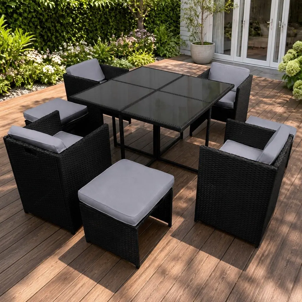 8-Seater Outdoor Dining Set with Wicker