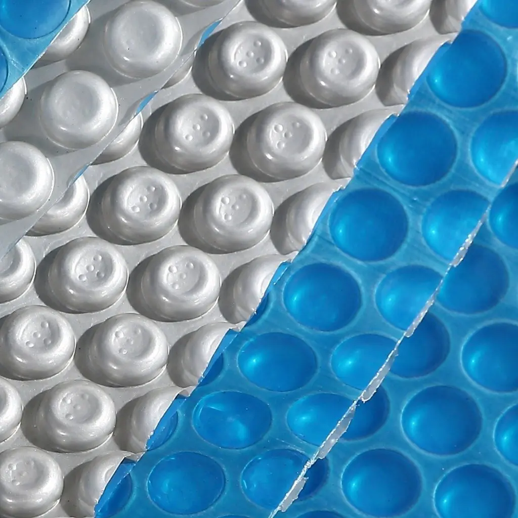 Solar Swimming Pool Cover 10 x 4.7M 400 Micron Bubble Blue Silver