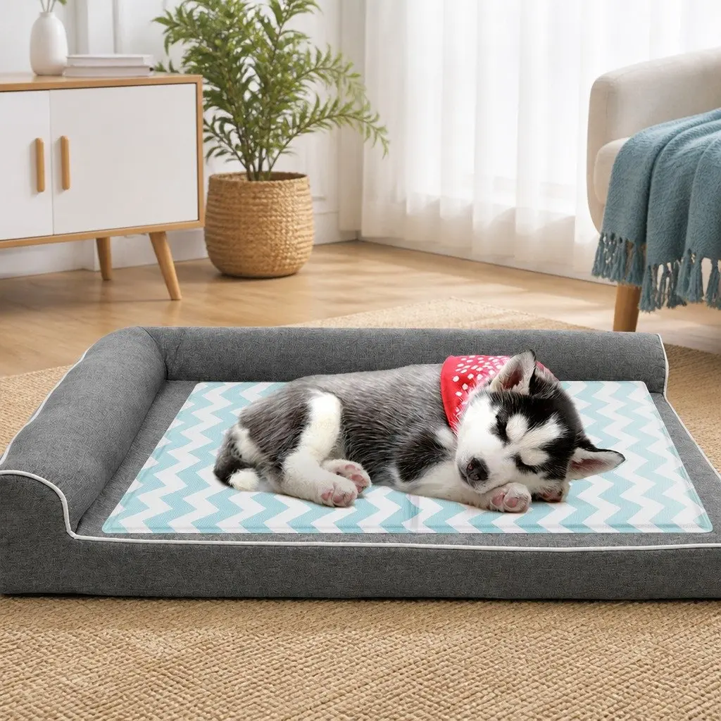 Pet Cooling Mat for Dogs and Cats 50cm x 65cm Blue Textured Surface Foldable Portable Pressure-Resistant