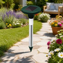 10X Solar LED Snake Repeller: Specs and Features